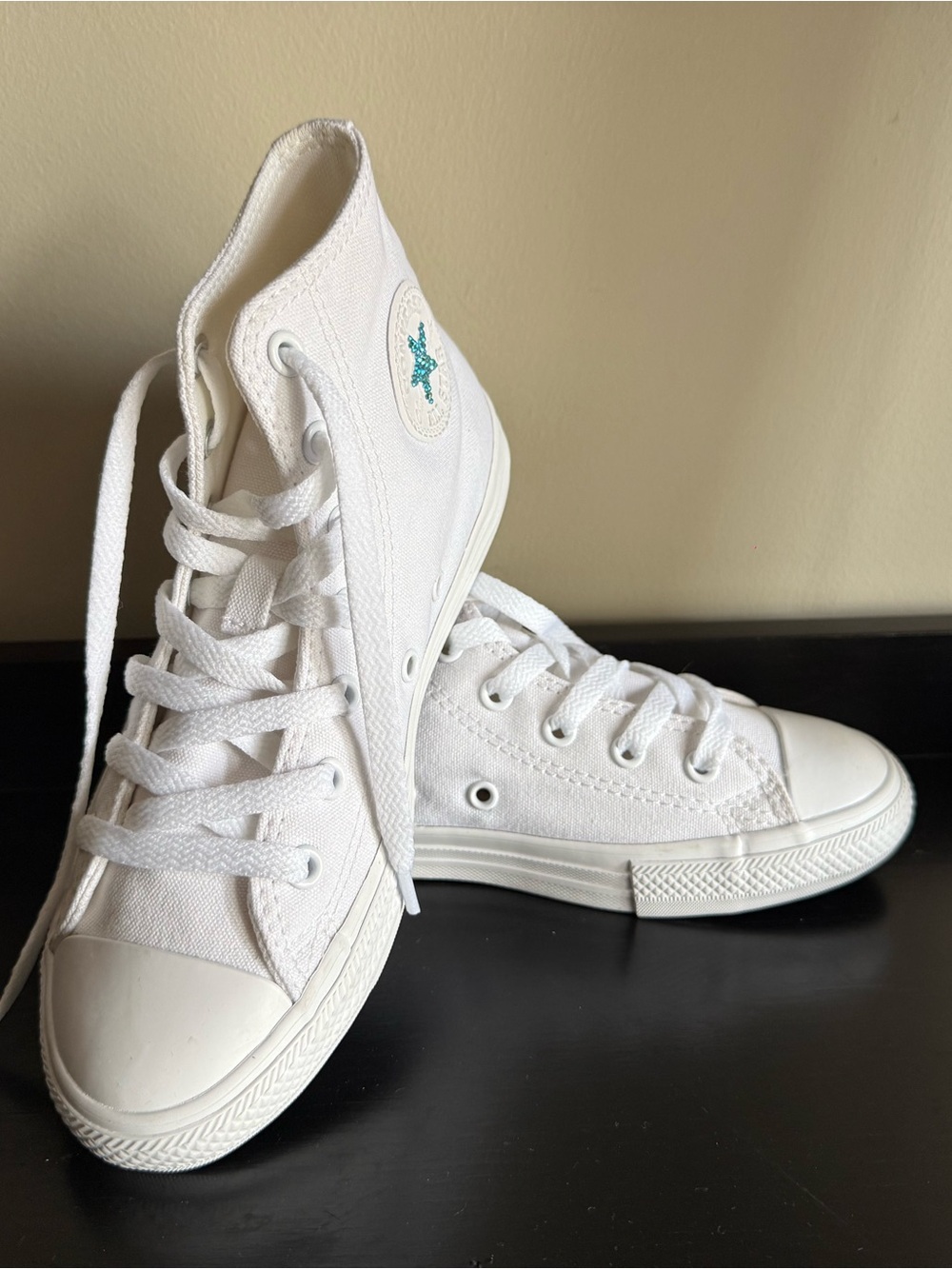 Converse High Top White Rhinestone Star Youth Size 2